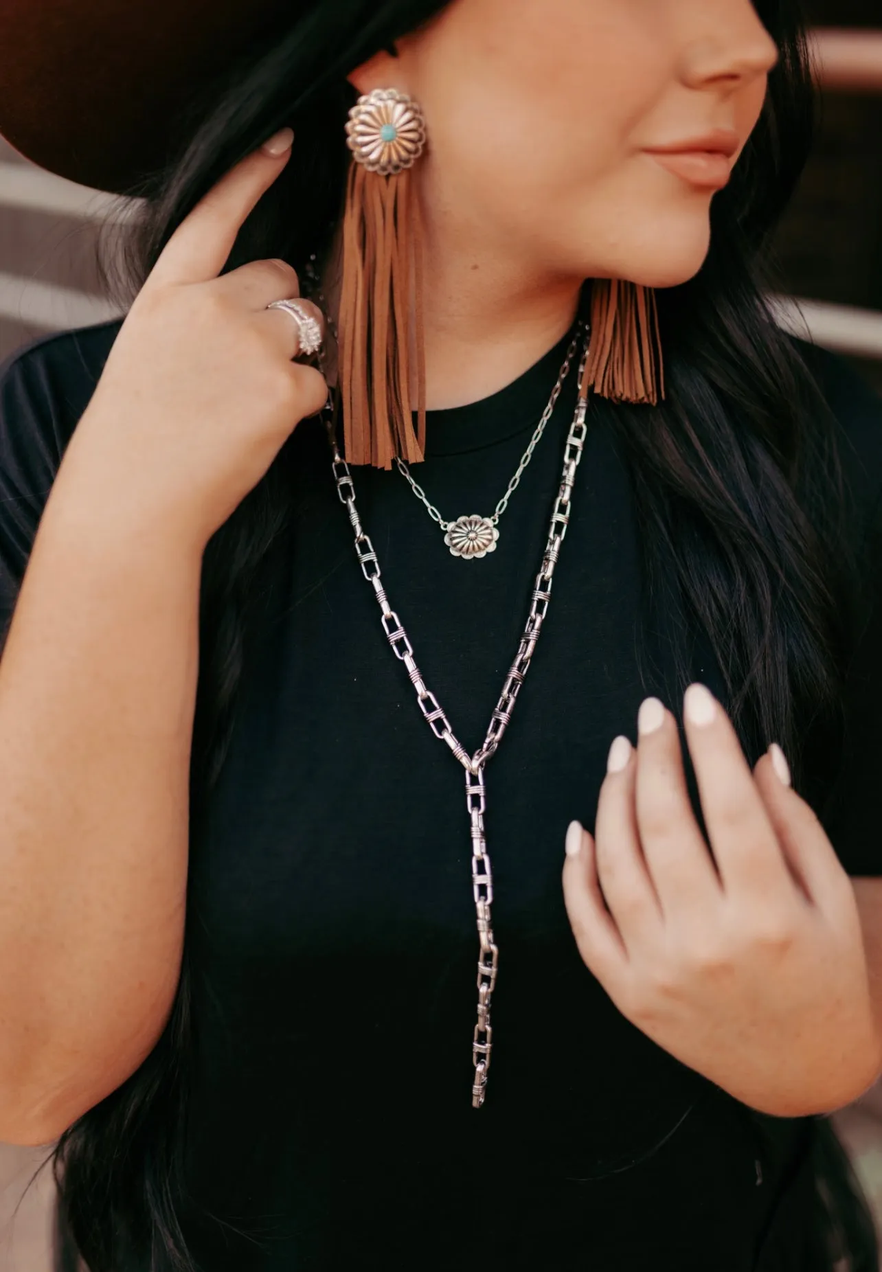 20023 DAINTY CONCHO CHAIN NL