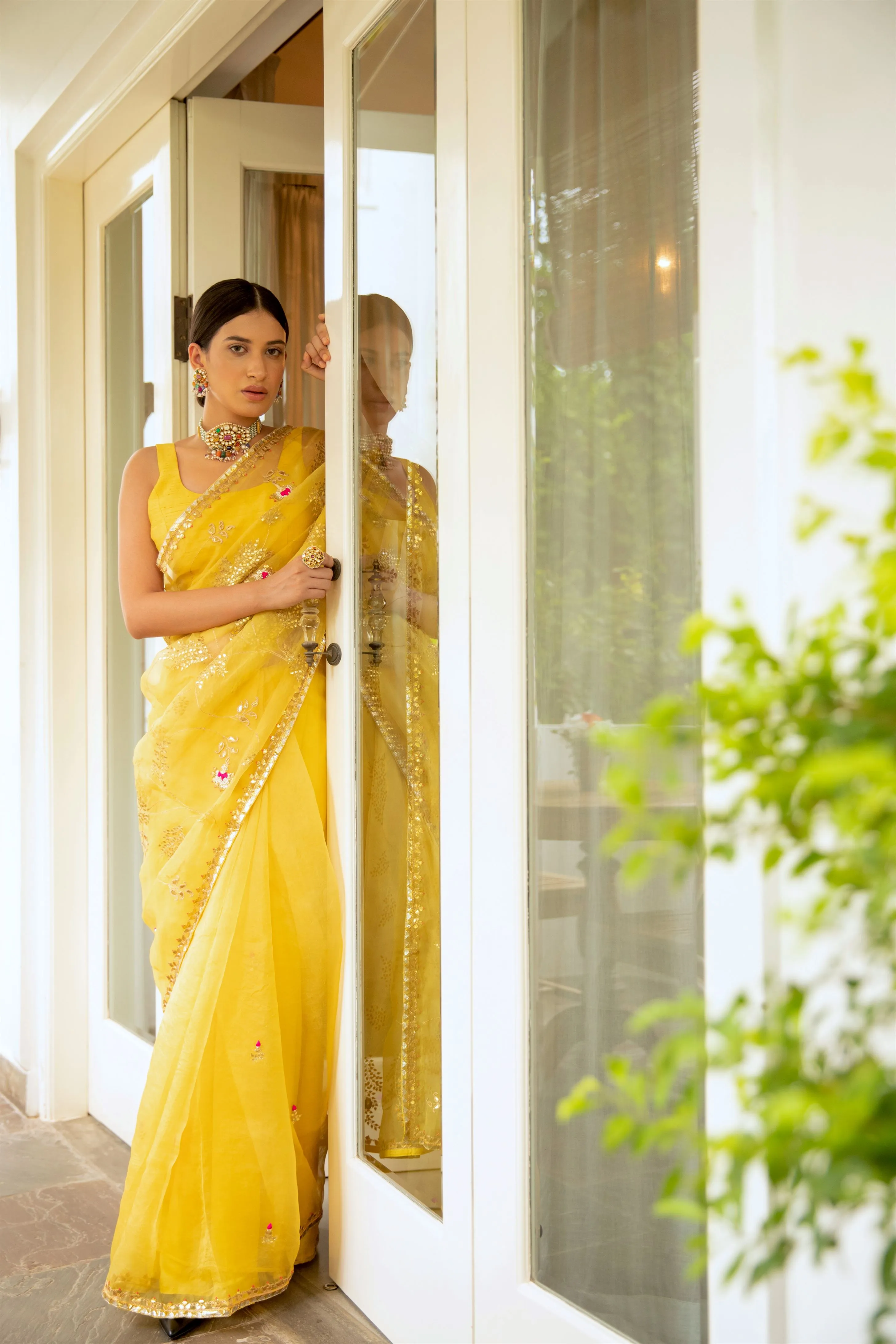 Aarti Sethia Studio    I    Yellow Hand Embroidered Gota Patti Jaal Saree Set