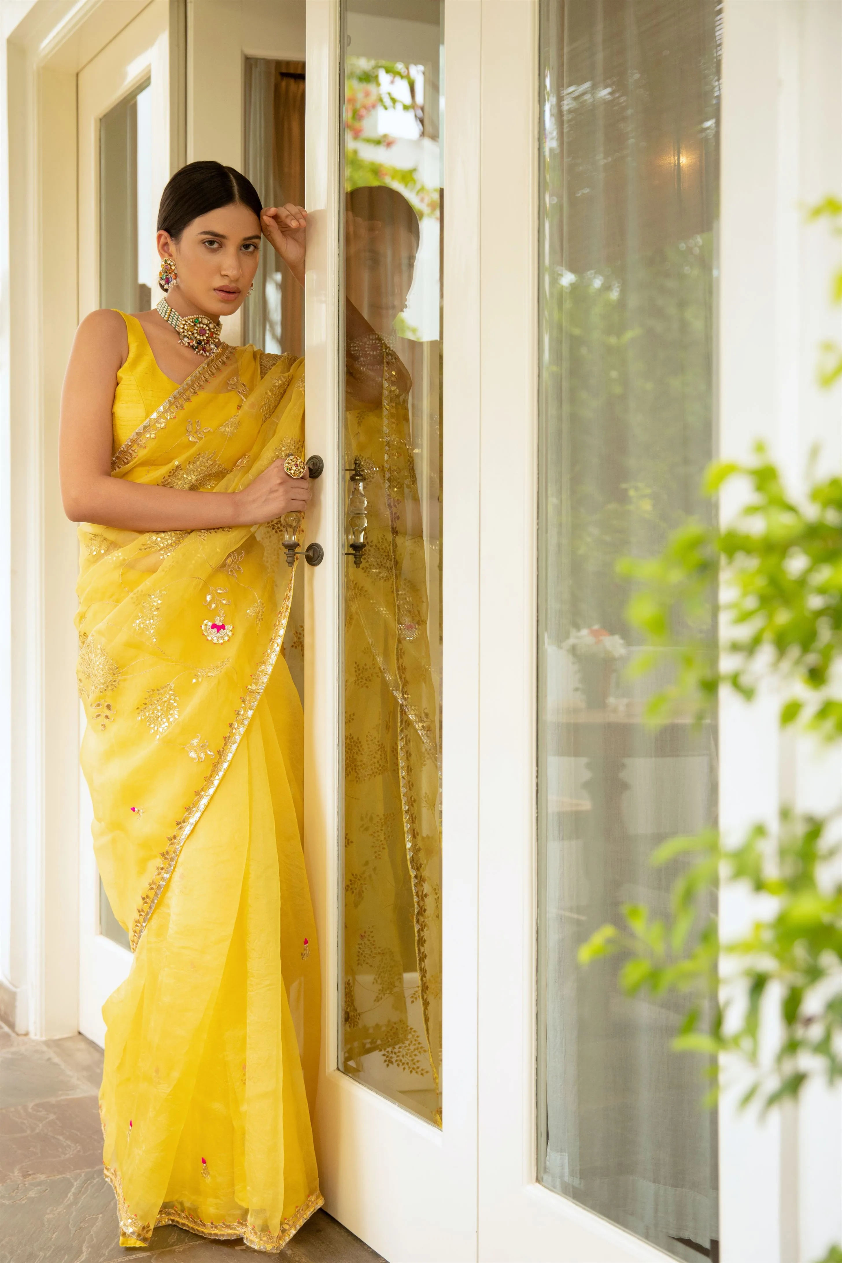 Aarti Sethia Studio    I    Yellow Hand Embroidered Gota Patti Jaal Saree Set