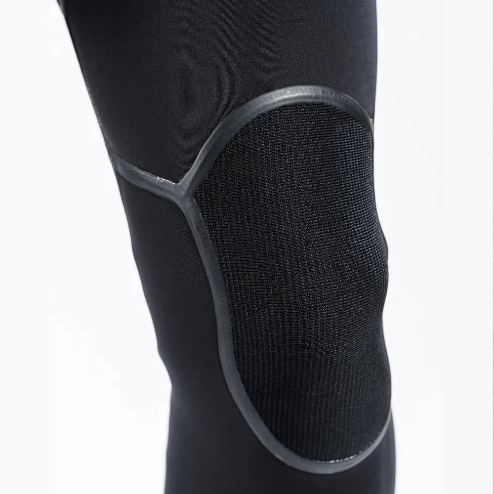 ADELIO CONNOR DELUXE 4/3 CHEST ZIP BLACK