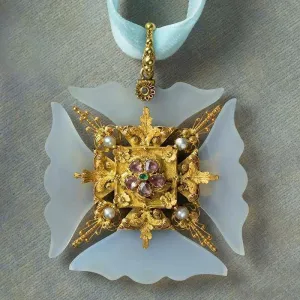 C.1820. Georgian Gold Chalcedony Pendant