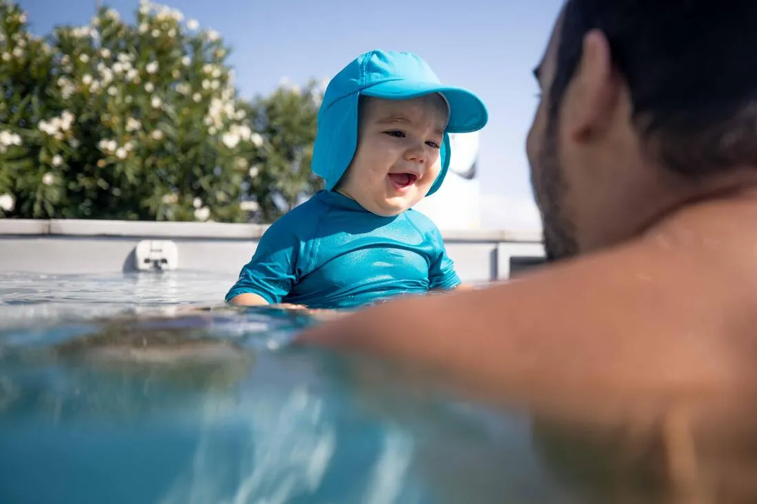 Casquette anti UV bébé nageur