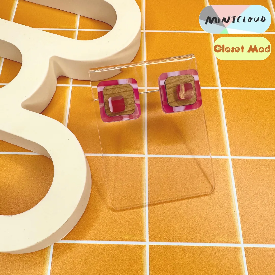 Closet Mod x Mintcloud Collaboration Earrings - The Plaid Stud