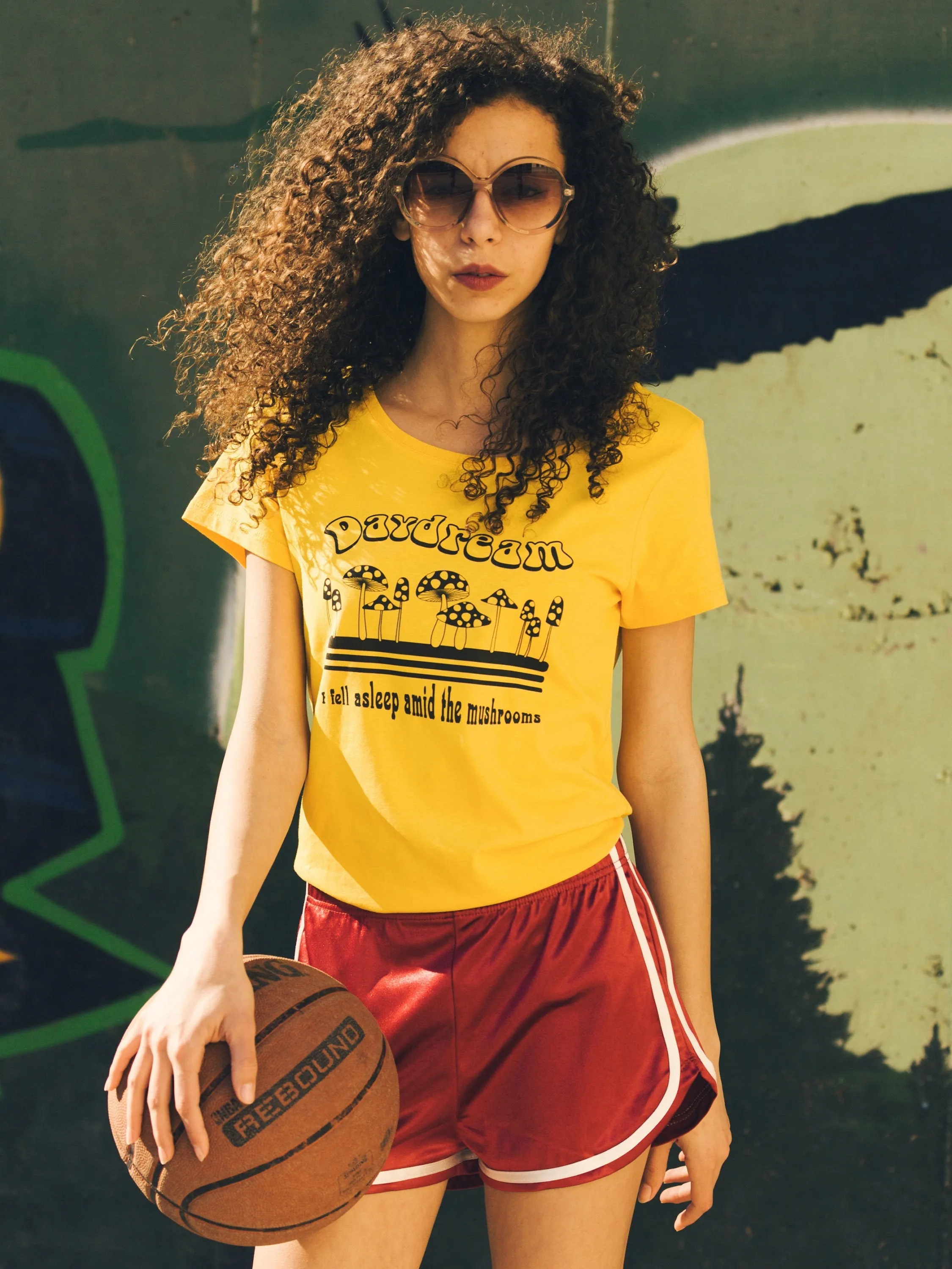 Daydream Tee - Gold