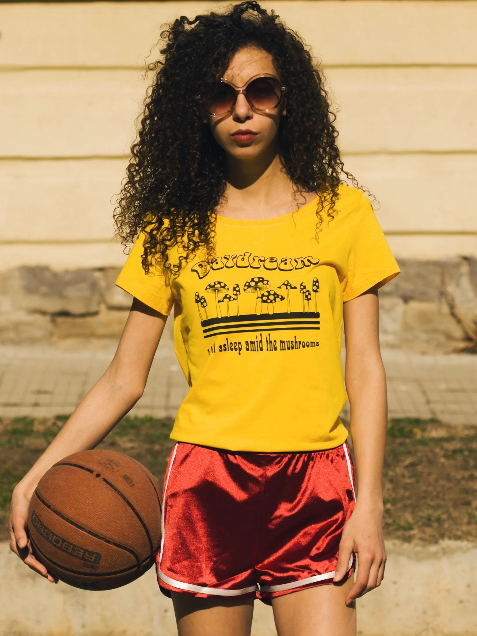 Daydream Tee - Gold