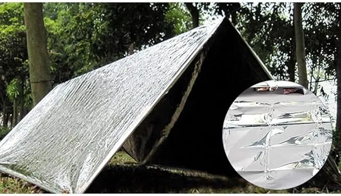 First Aid Emergency Blanket Suitable for Camping Hiking Windproof Keep Warm Tin Foil Rescue Blanket (1 pack)