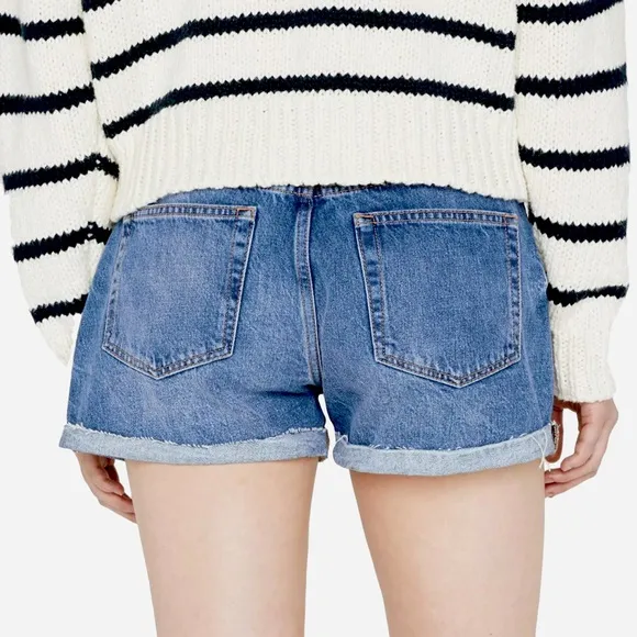 Frame Le Grand Garcon Mid Rise Denim Shorts, Blue, Women’s 28