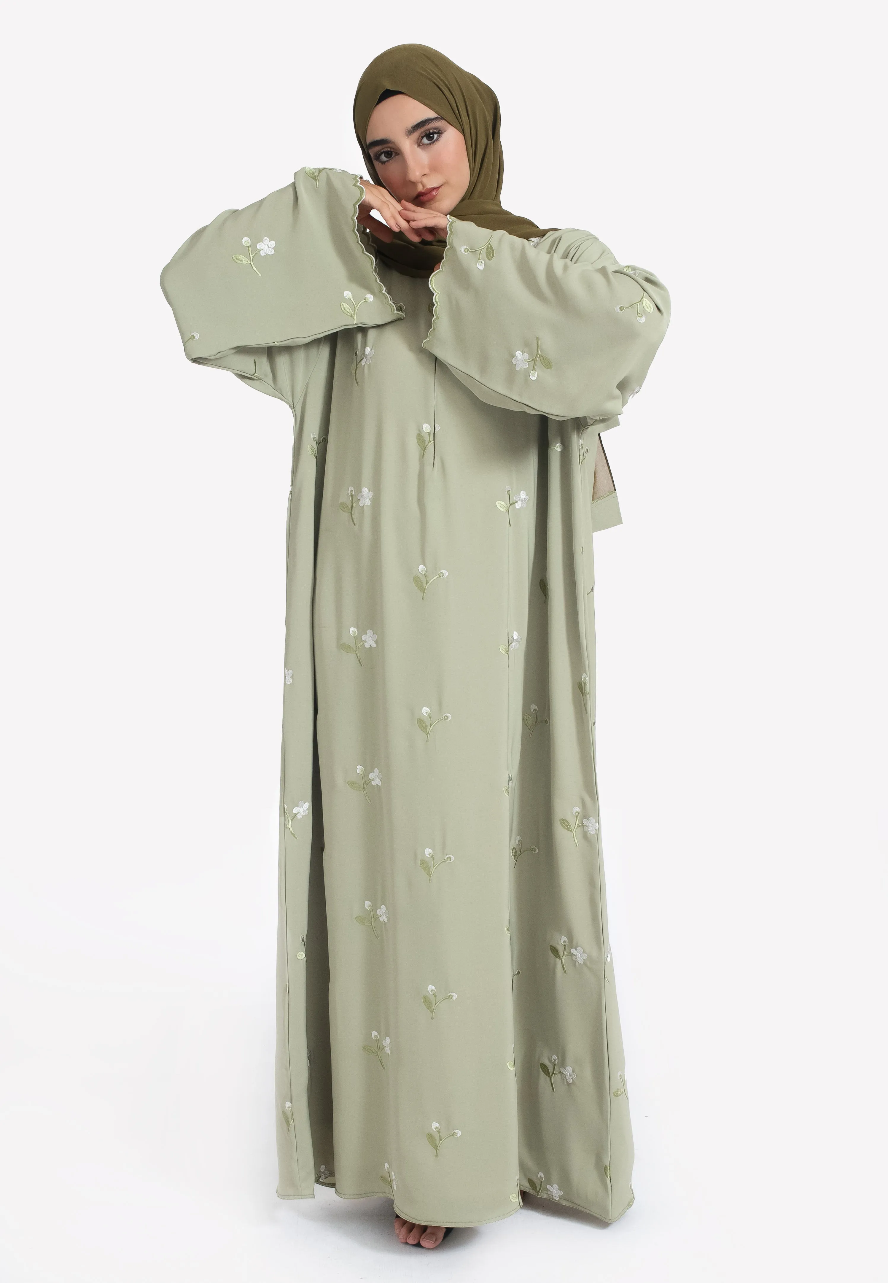 Jasmine Embroidered Closed Abaya With Zip - Pistachio