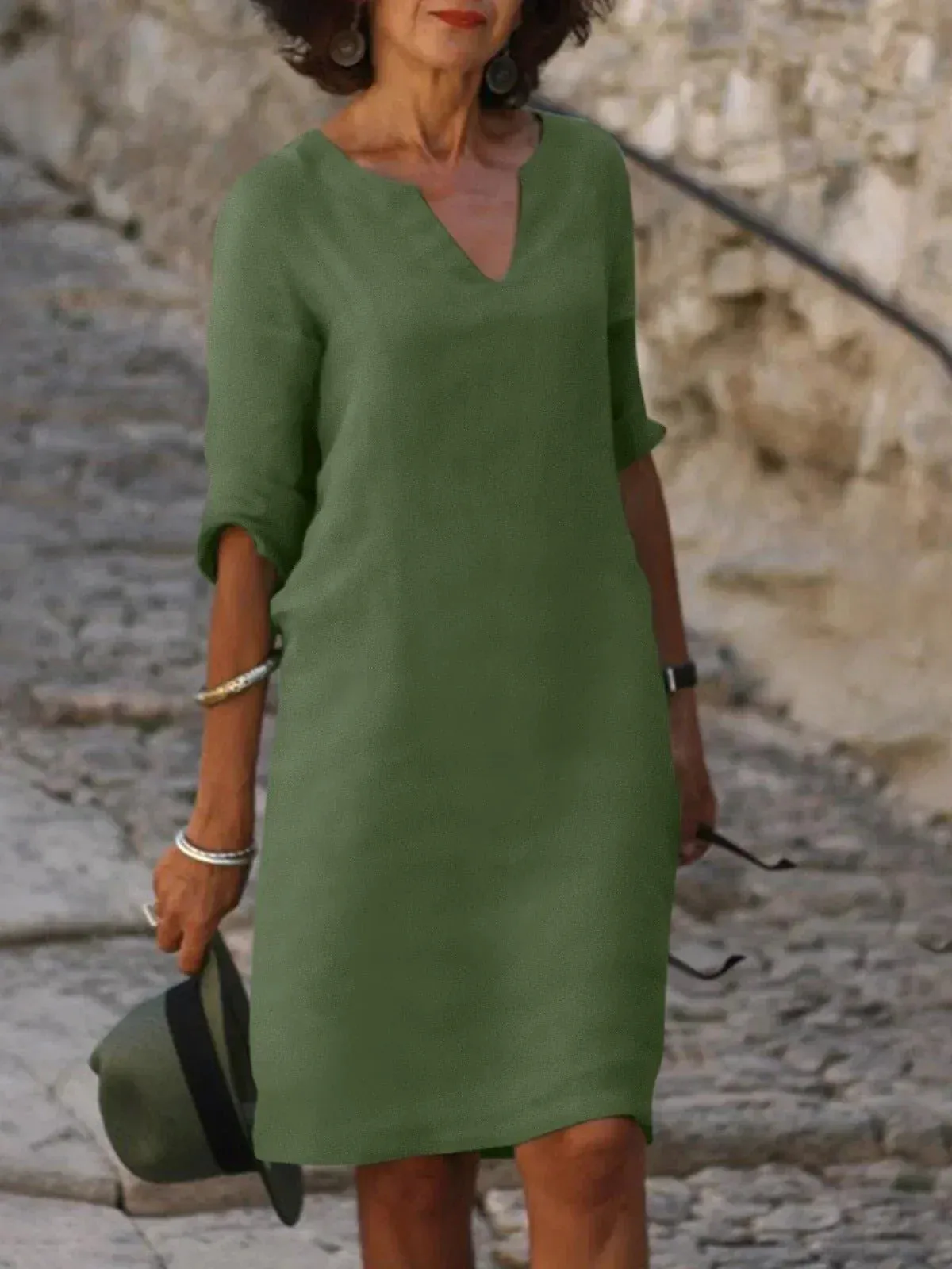 JOSET | Elegant Dress with V-neck