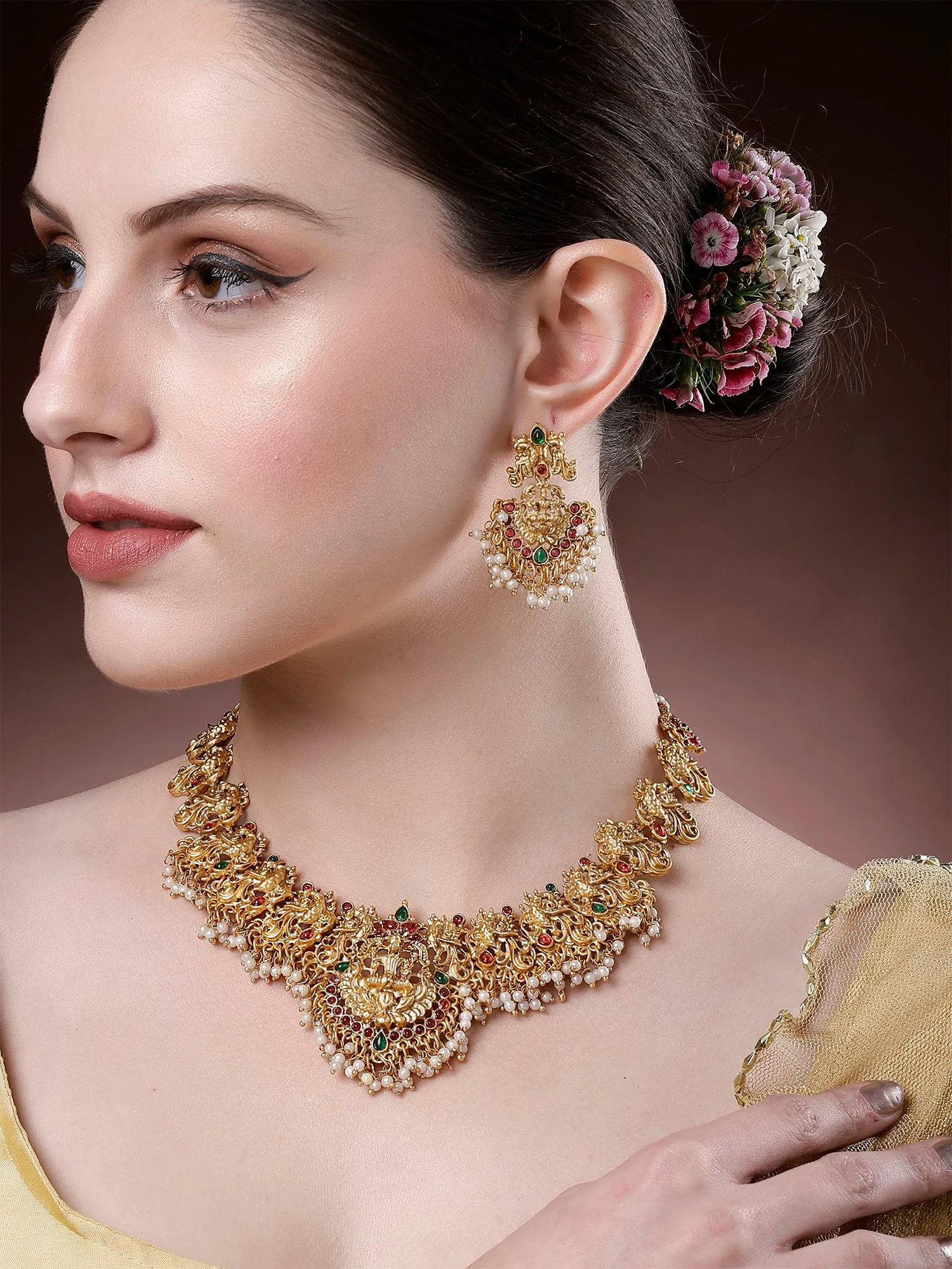Karatcart Gold-Plated Stone-Studded Pearl Drop Beaded Temple Jewellery Set