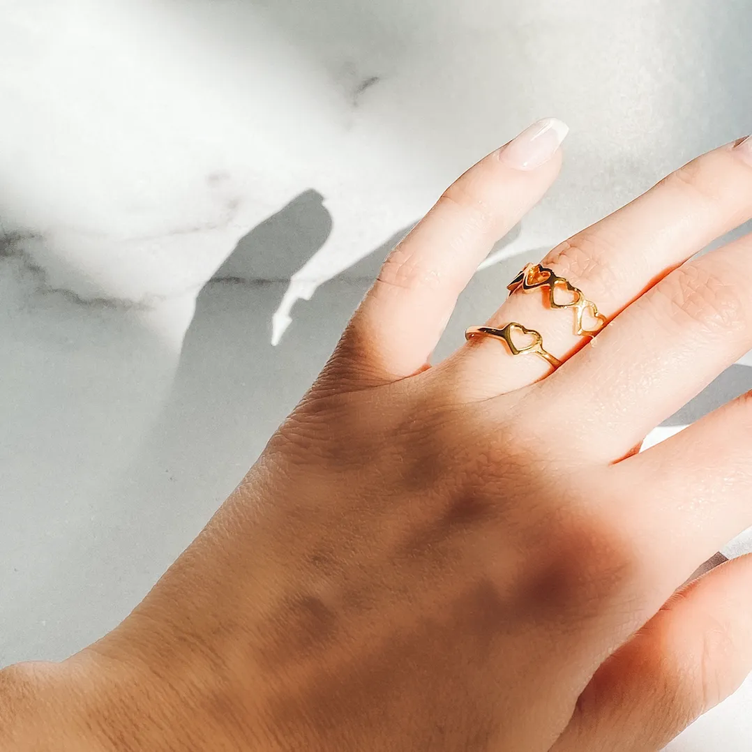 LOVE COUNT® STACKABLE RING - 5 HEARTS