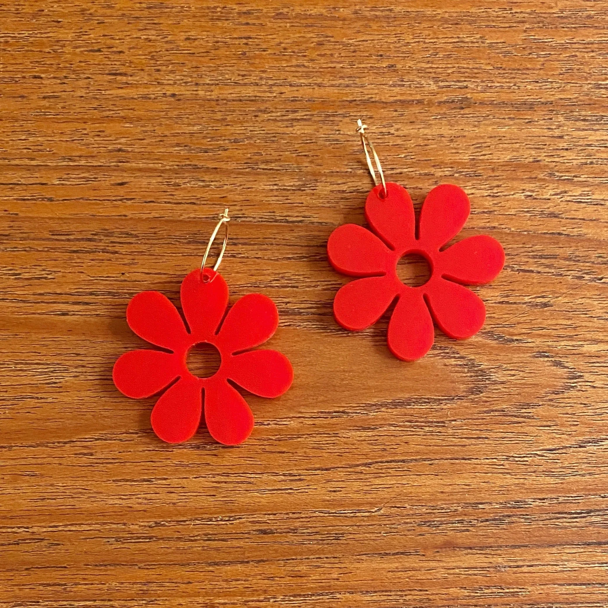 Medium Hazey Dazey Hoop Earrings in Cherry
