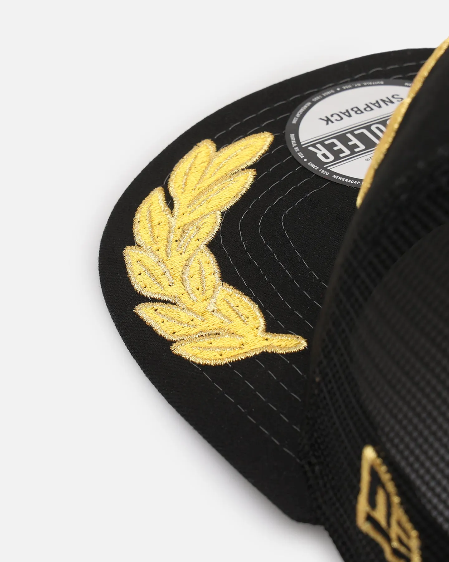 New Era Los Angeles Dodgers 'Podium Collection' Pre-Curved Golfer Trucker Snapback Black/Metallic Gold