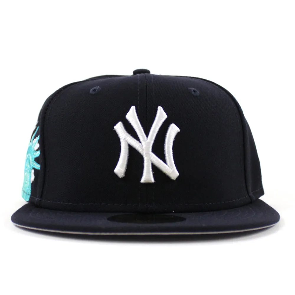 New York Yankees CLOUD ICON Statue Of Liberty New Era 59Fifty Fitted Hat (Team Color Gray Under Brim)