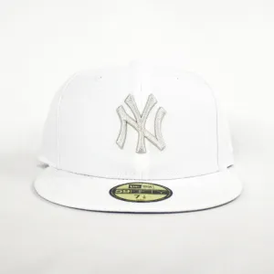 New York Yankees New Era 59Fifty Fitted Hat (Adidas Ultra Boost White M Silver Gray Under Brim)