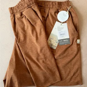 NWT Vuori boyfriend shorts