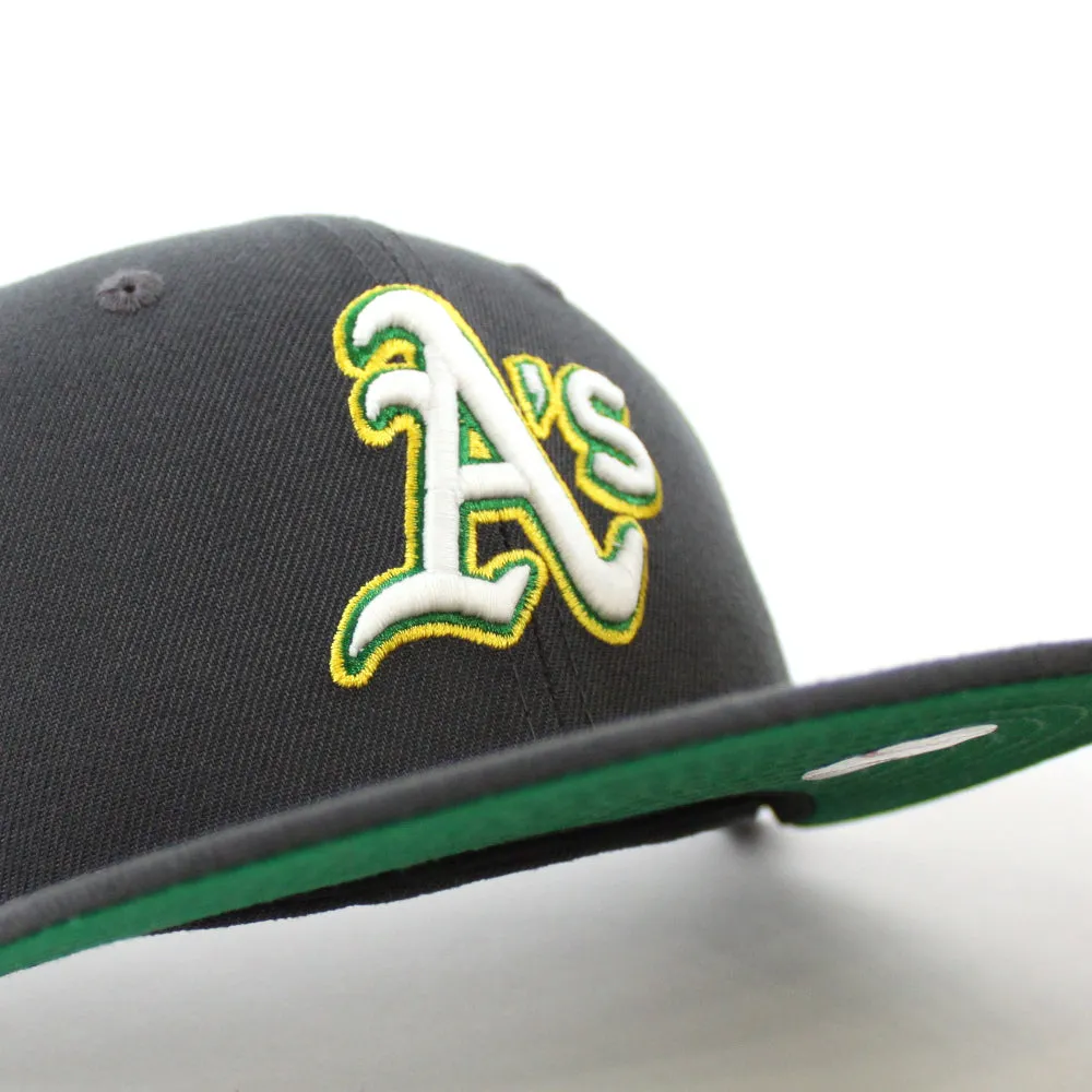 Oakland Athletics 1989 World Series Battle of The Bay New Era 59Fifty Fitted Hat (GITD Dark Grey Green Under Brim)