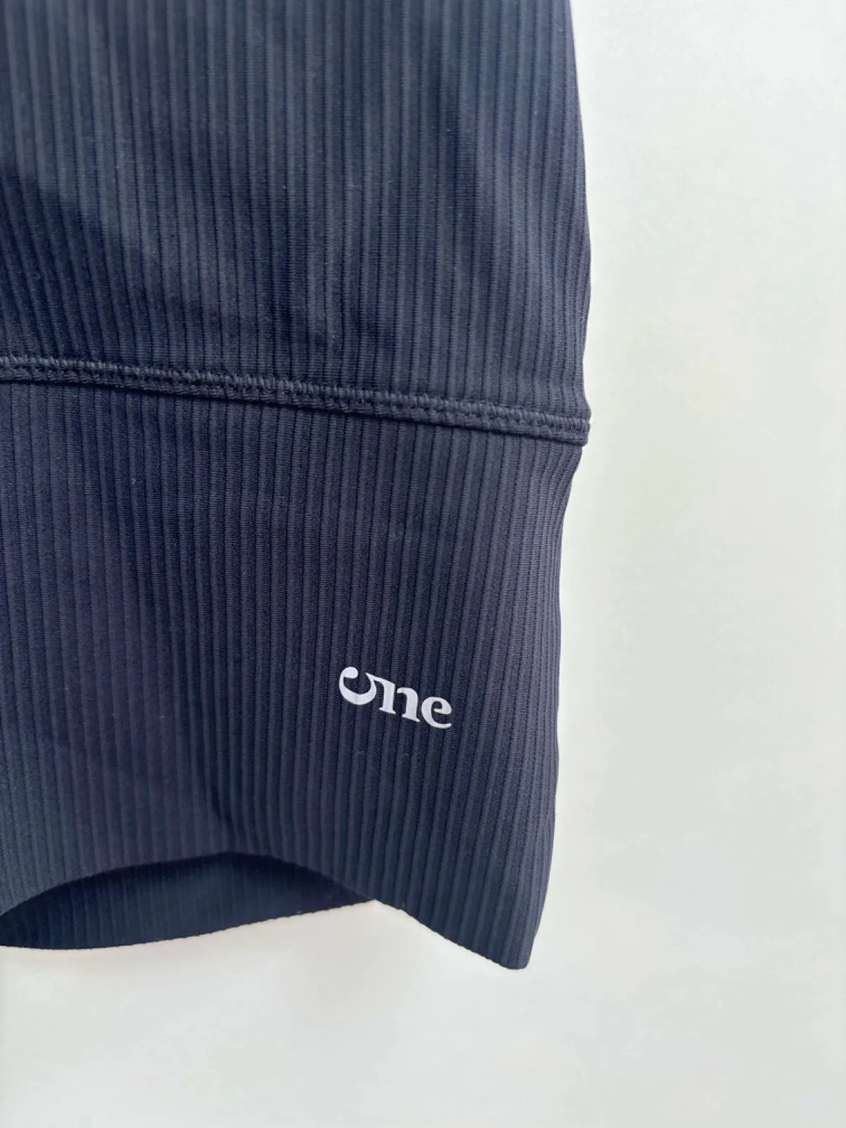 ONE Navy Sleeveless Crop Top Size 6