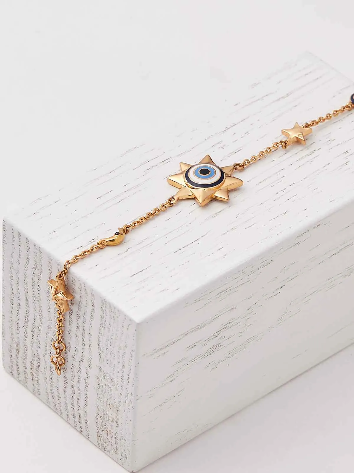 Outhouse   -   Eye Promise Eye Promise Trinity Chain Bracelet