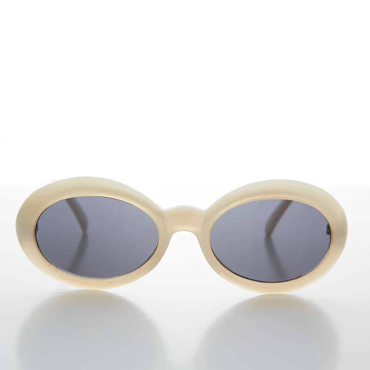 Oval Mod Retro Beatnik Vintage Sunglass - Mable