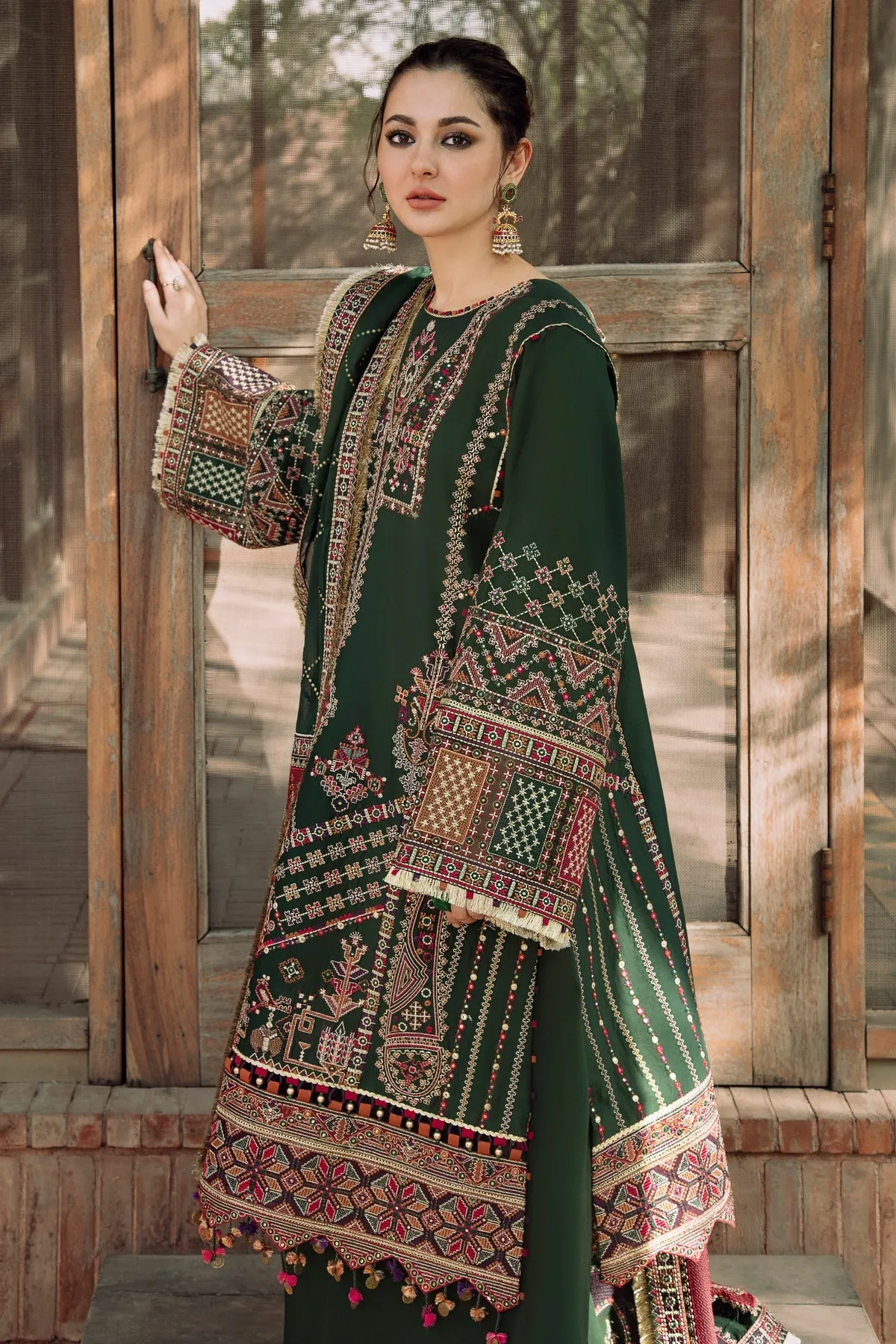 Pakistani Embroidered Lawn Punjabi Suit in Salwar Kameez Style