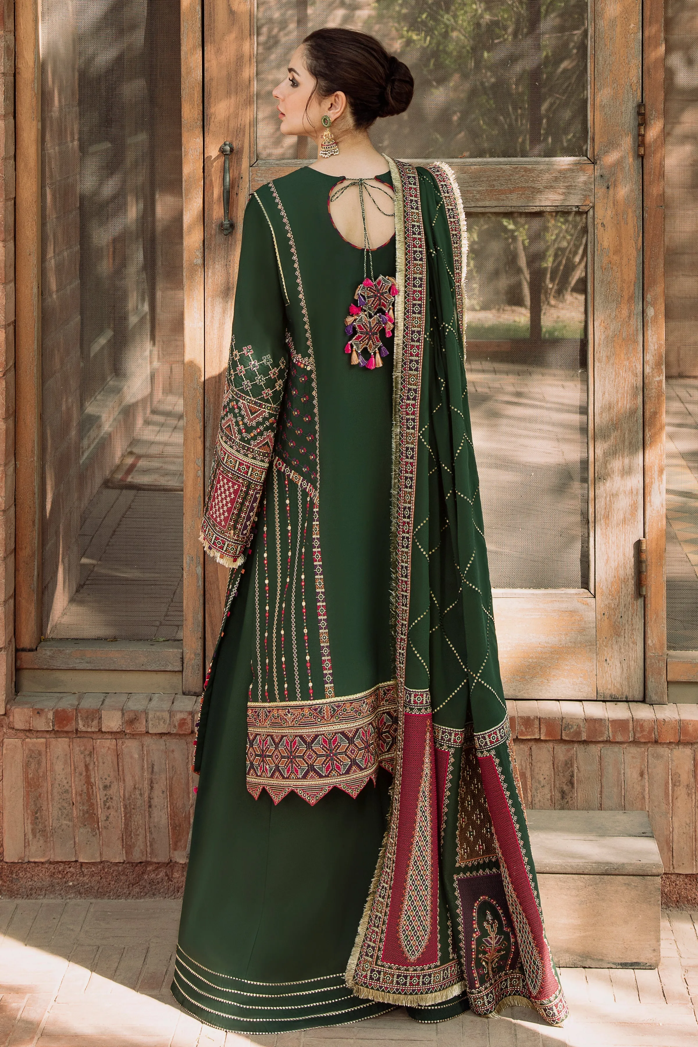 Pakistani Embroidered Lawn Punjabi Suit in Salwar Kameez Style
