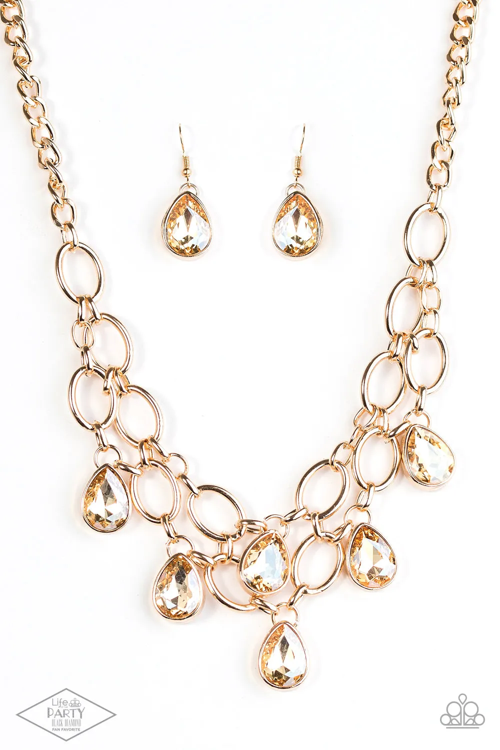 Paparazzi Show-Stopping Shimmer - Gold Necklace
