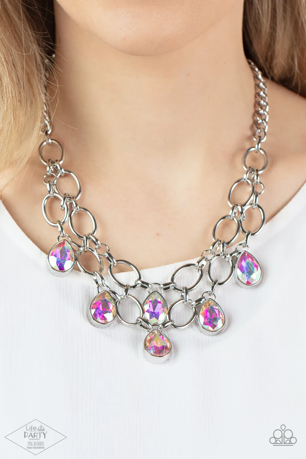 Paparazzi Showstopping Shimmer - Multi Necklace