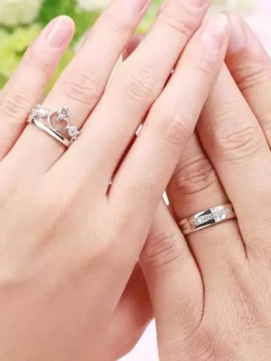 Platinum Plated Elegant King and Queen Couple Adjustable Band Ring