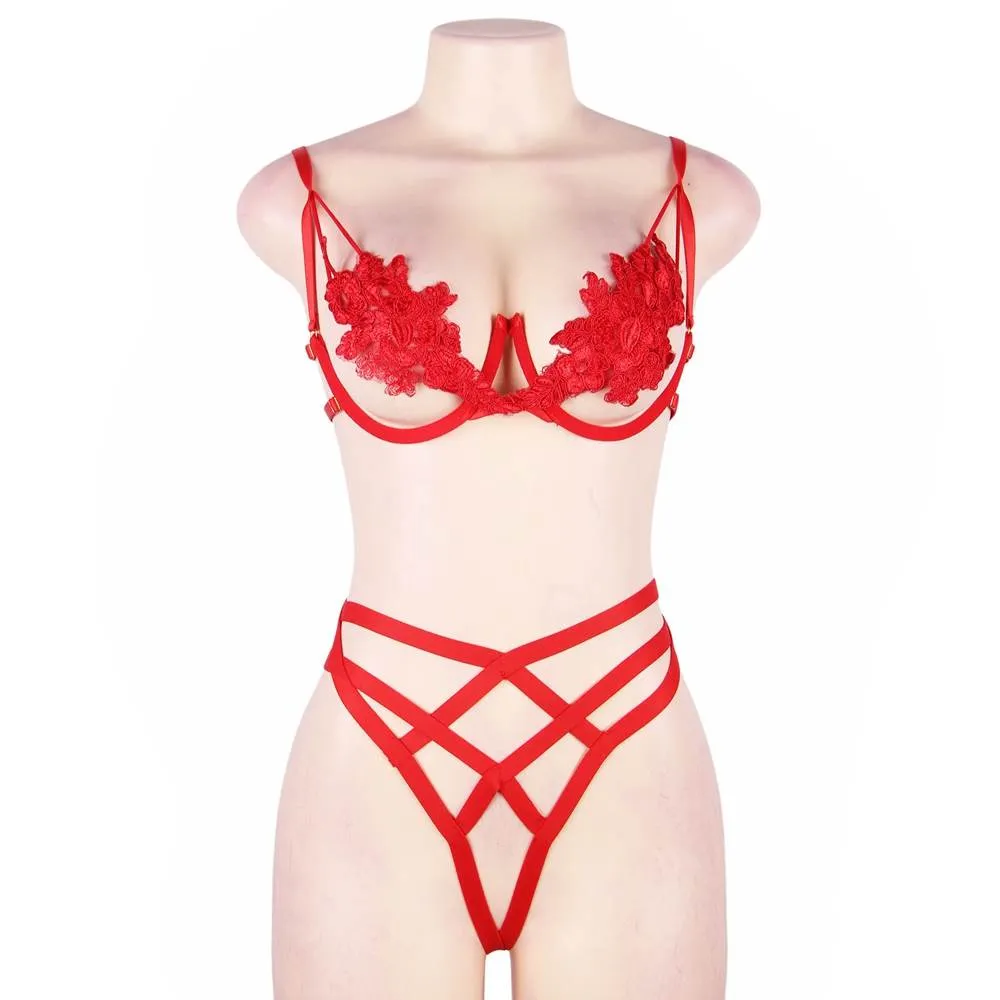 Plus Size Black Elegant Embroidery Fashion Bra Set With Underwire