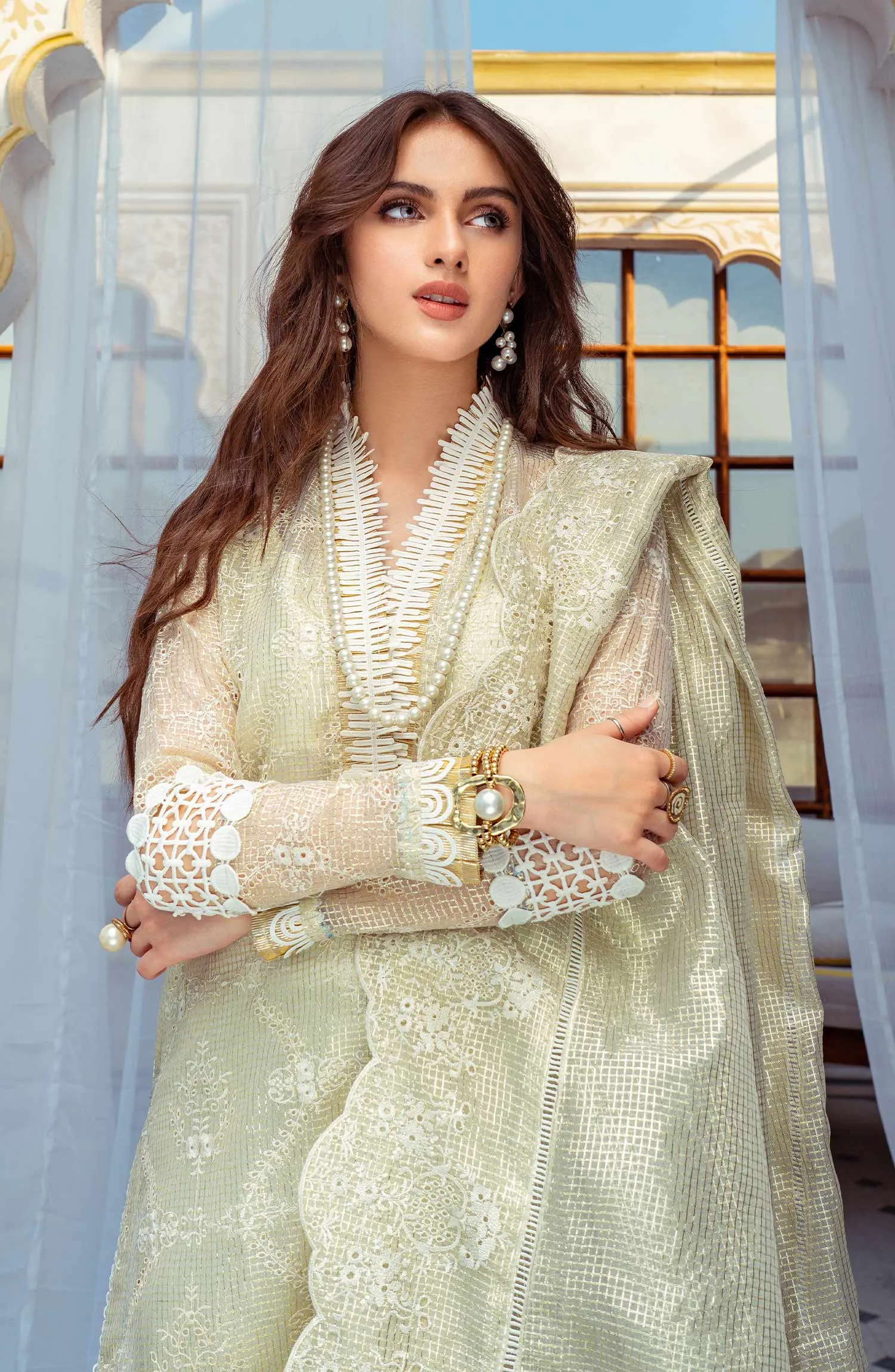 Premium Chikan Kari Pakistani Salwar Kameez Dupatta