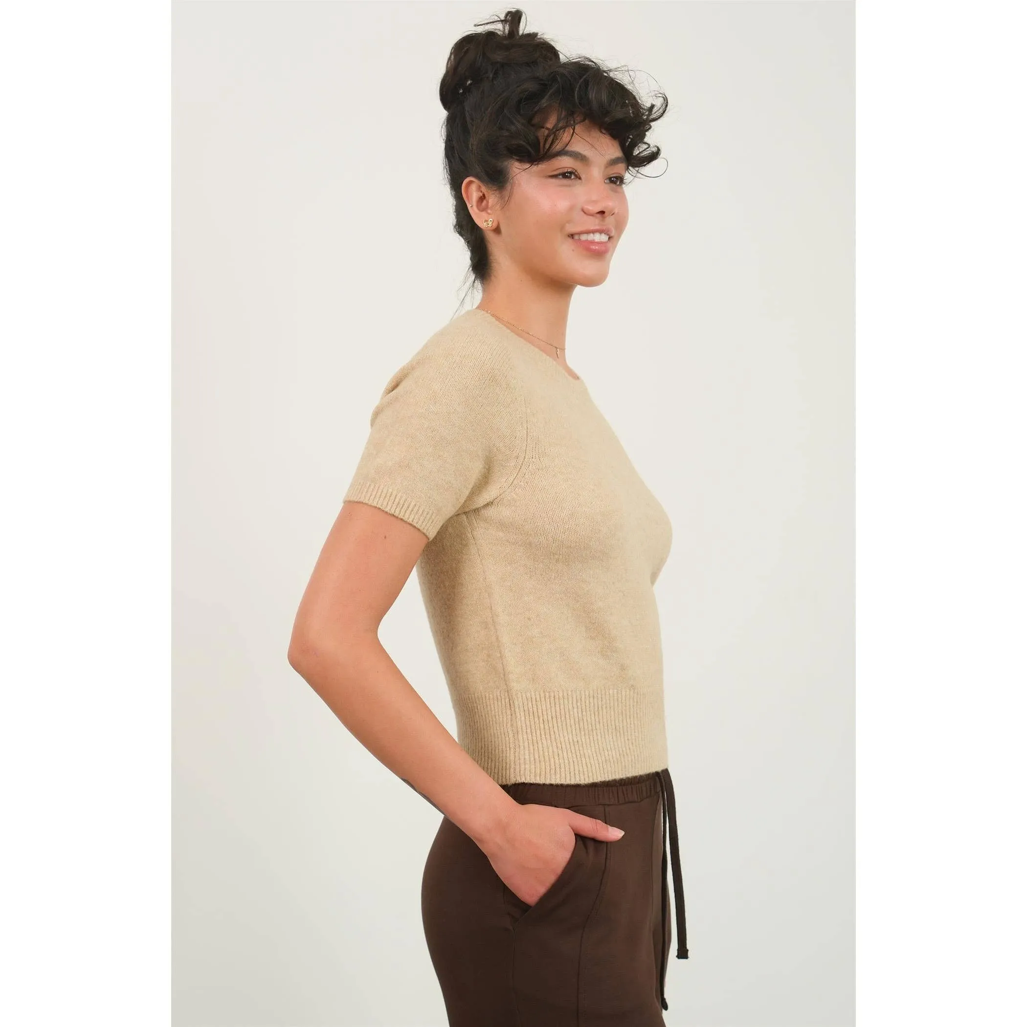 SHORT SLEEVE KNIT SWEATER
