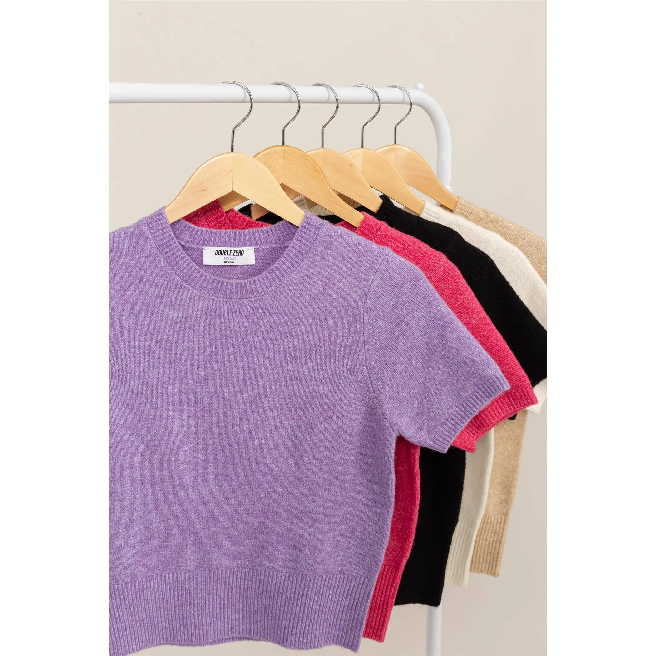 SHORT SLEEVE KNIT SWEATER