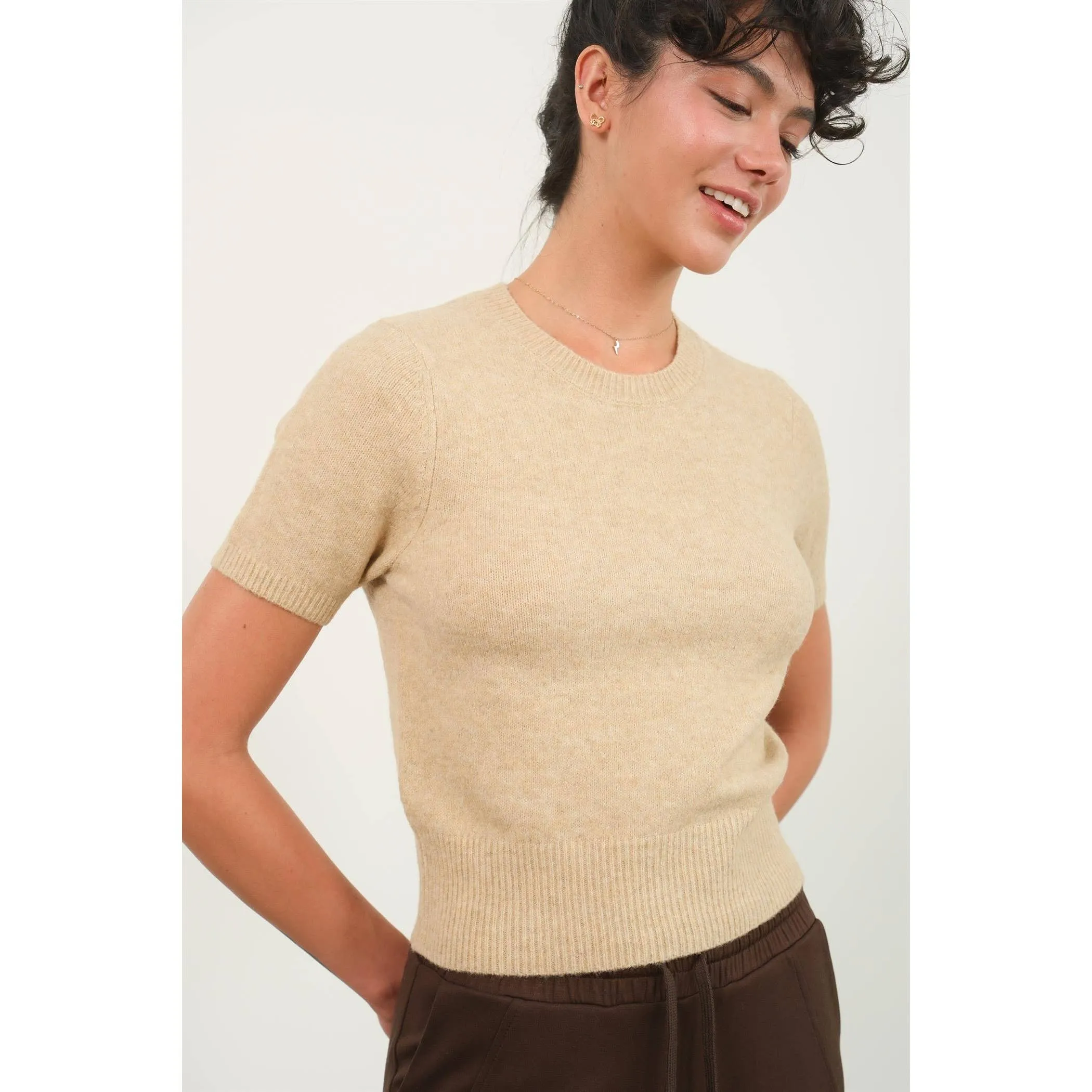 SHORT SLEEVE KNIT SWEATER