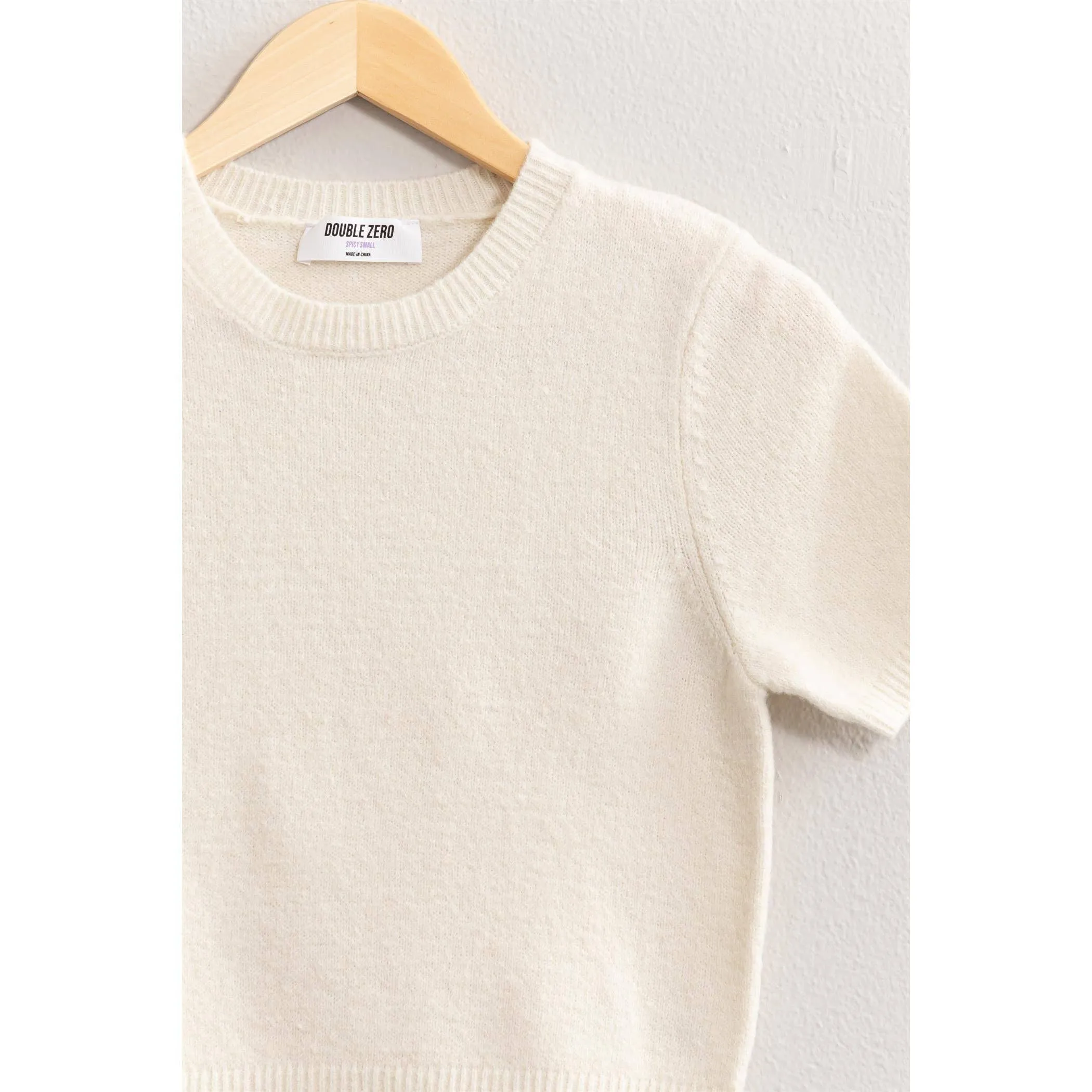 SHORT SLEEVE KNIT SWEATER