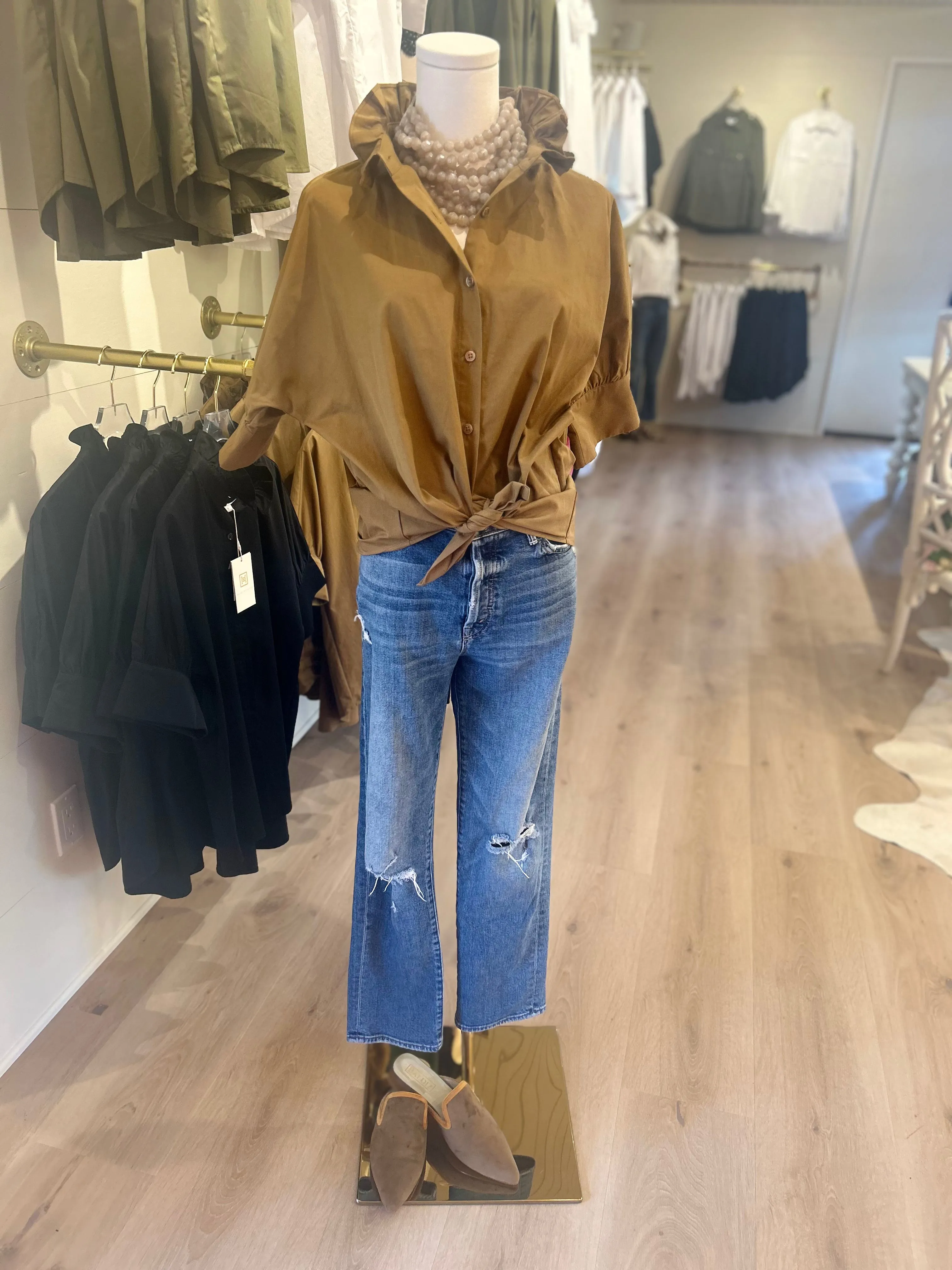 Short Sleeve Ruffle Shirt Caramel