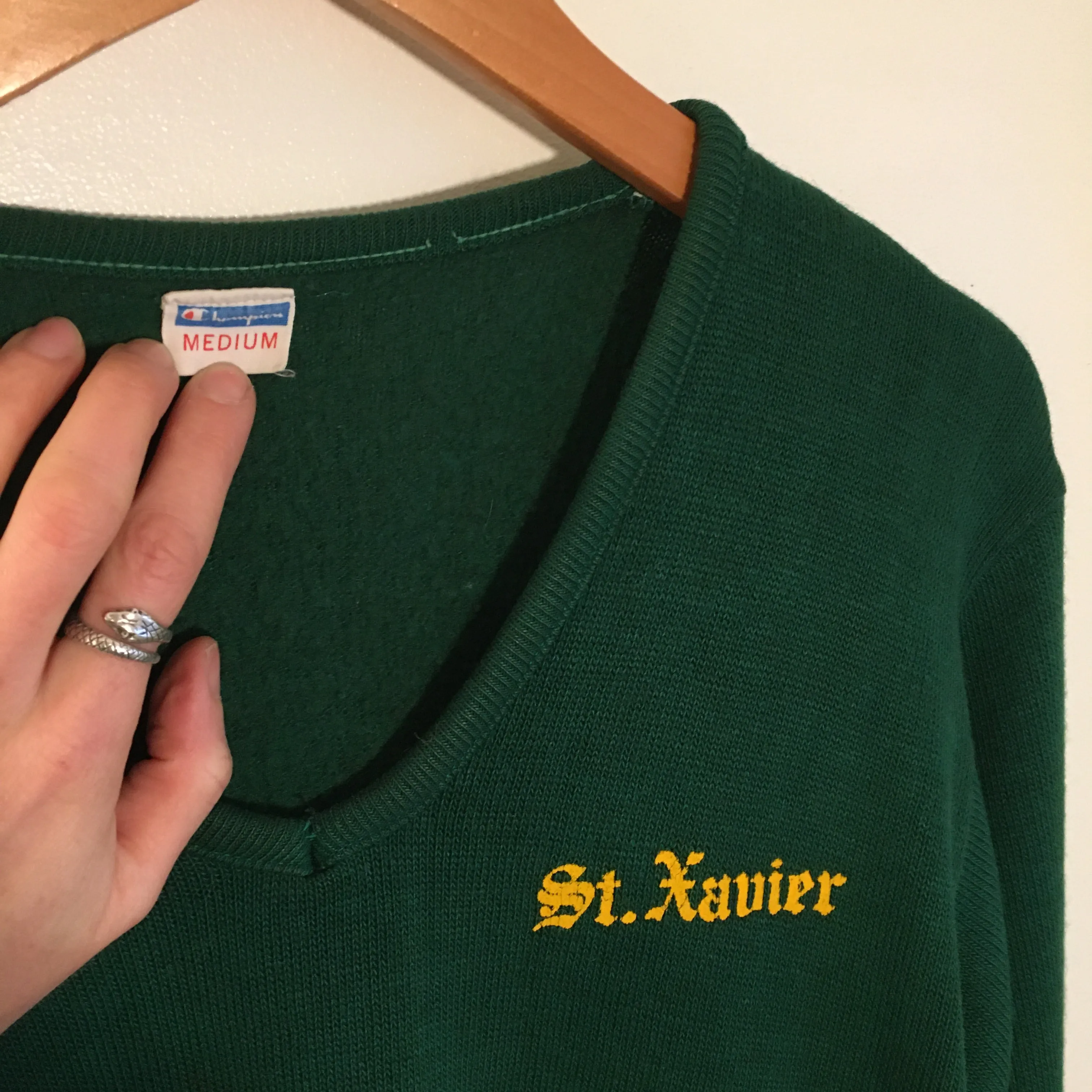 Vintage CHAMPION St Xavier v-neck sweater // size Medium