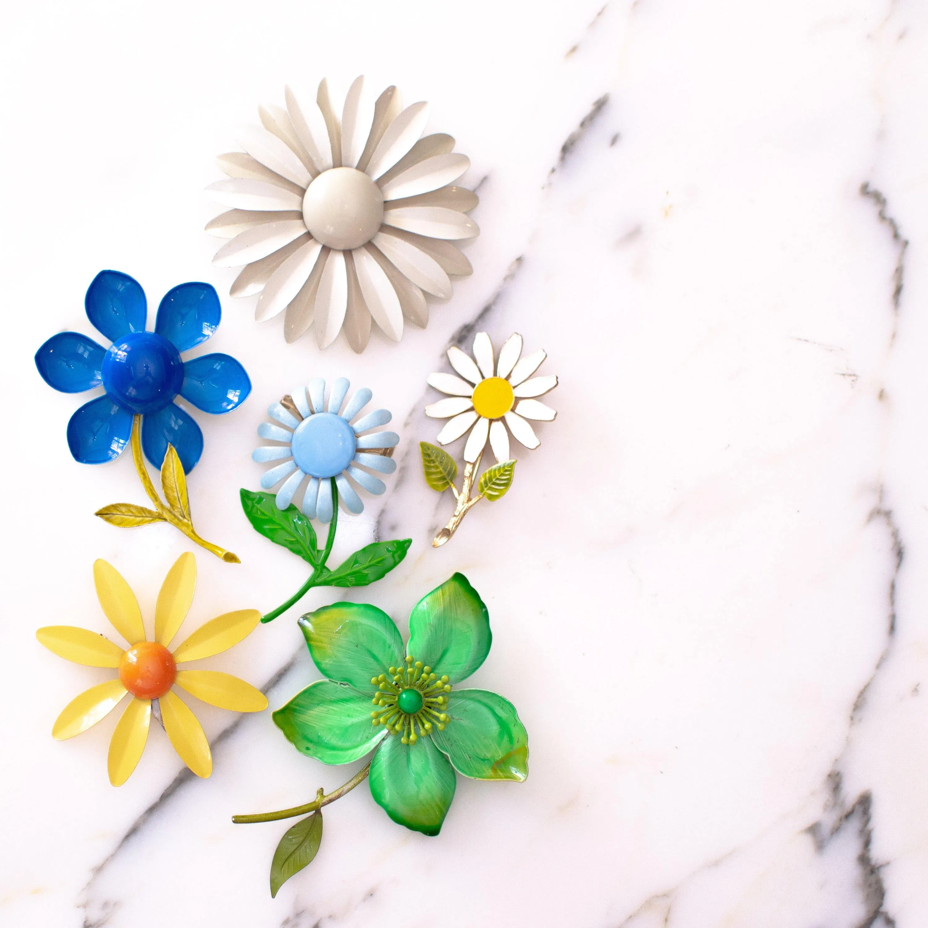 Vintage Retro Mod Flower Power Yellow and Orange Enamel Brooch