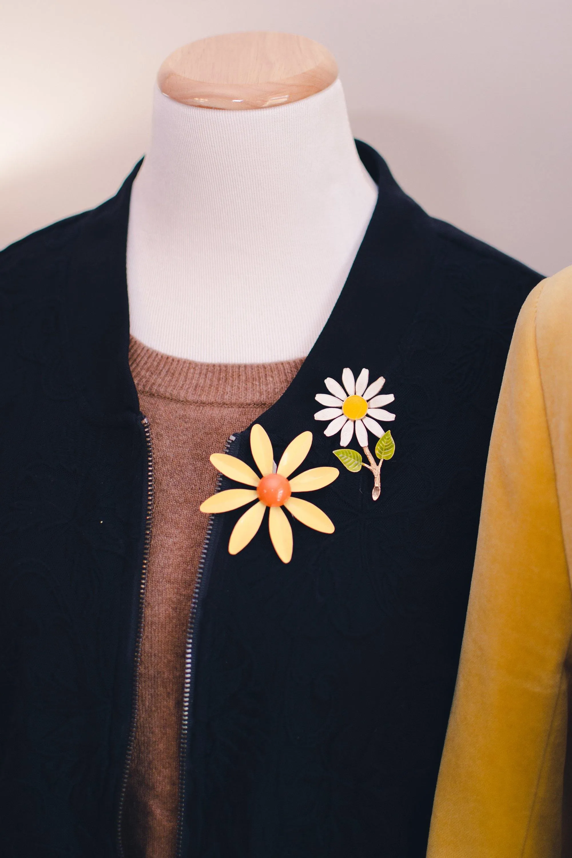 Vintage Retro Mod Flower Power Yellow and Orange Enamel Brooch